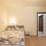 Top Location, Brand New 3 Bdrm Apt & Free Parking